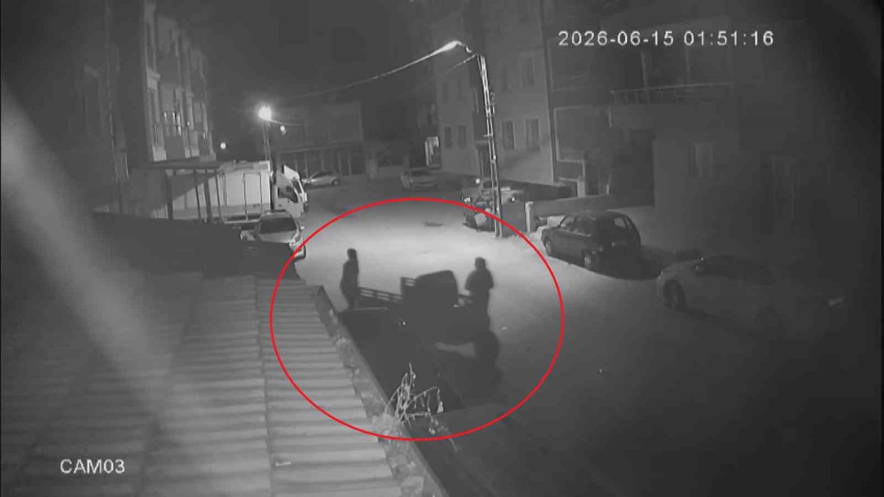 HATAY’IN REYHANLI İLÇESİNDE 54 SUÇ KAYDI OLAN ŞÜPHELİ 2 ŞAHSIN, MOTOSİKLETİ İTTİREREK ÇALDIKLARI...