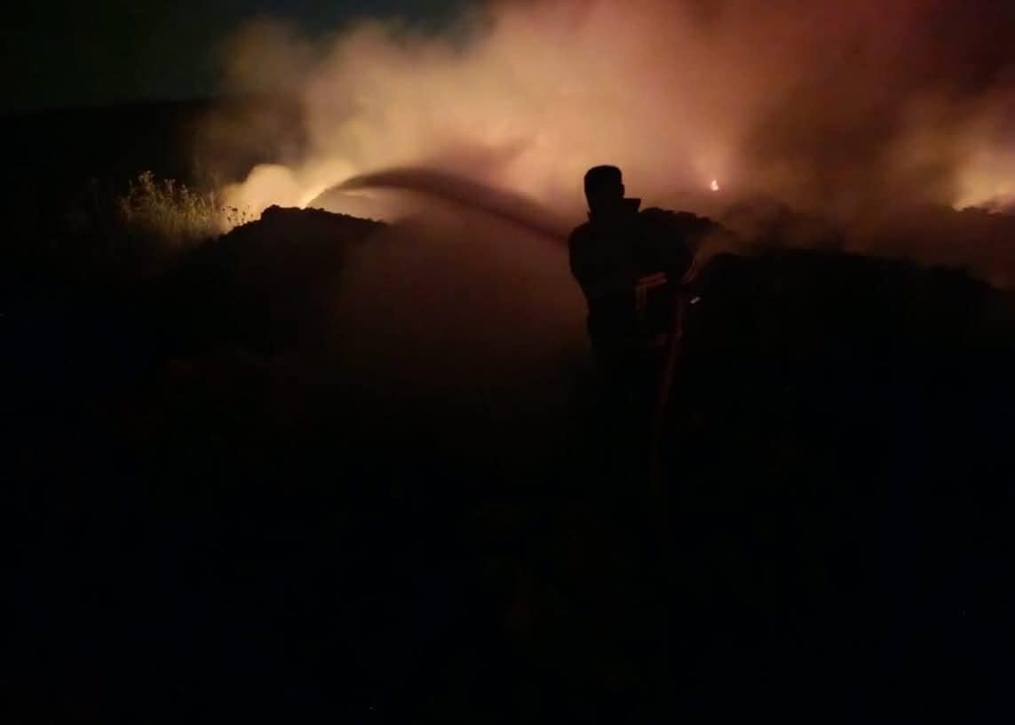 HATAY’IN YAYLADAĞI İLÇESİNDE ÇÖPLÜK ALANDA ÇIKAN YANGIN, İTFAİYE EKİPLERİNİN MÜDAHALESİYLE...