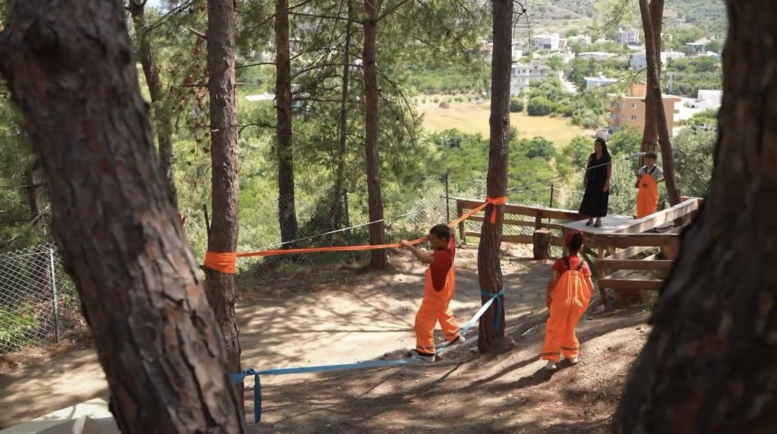 HATAY VALİSİ MUSTAFA MASATLI, ARSUZ’DA KIŞLAÇAYI İLKOKULU BÜNYESİNDE KURULAN ORMAN VE DOĞA OKULU...