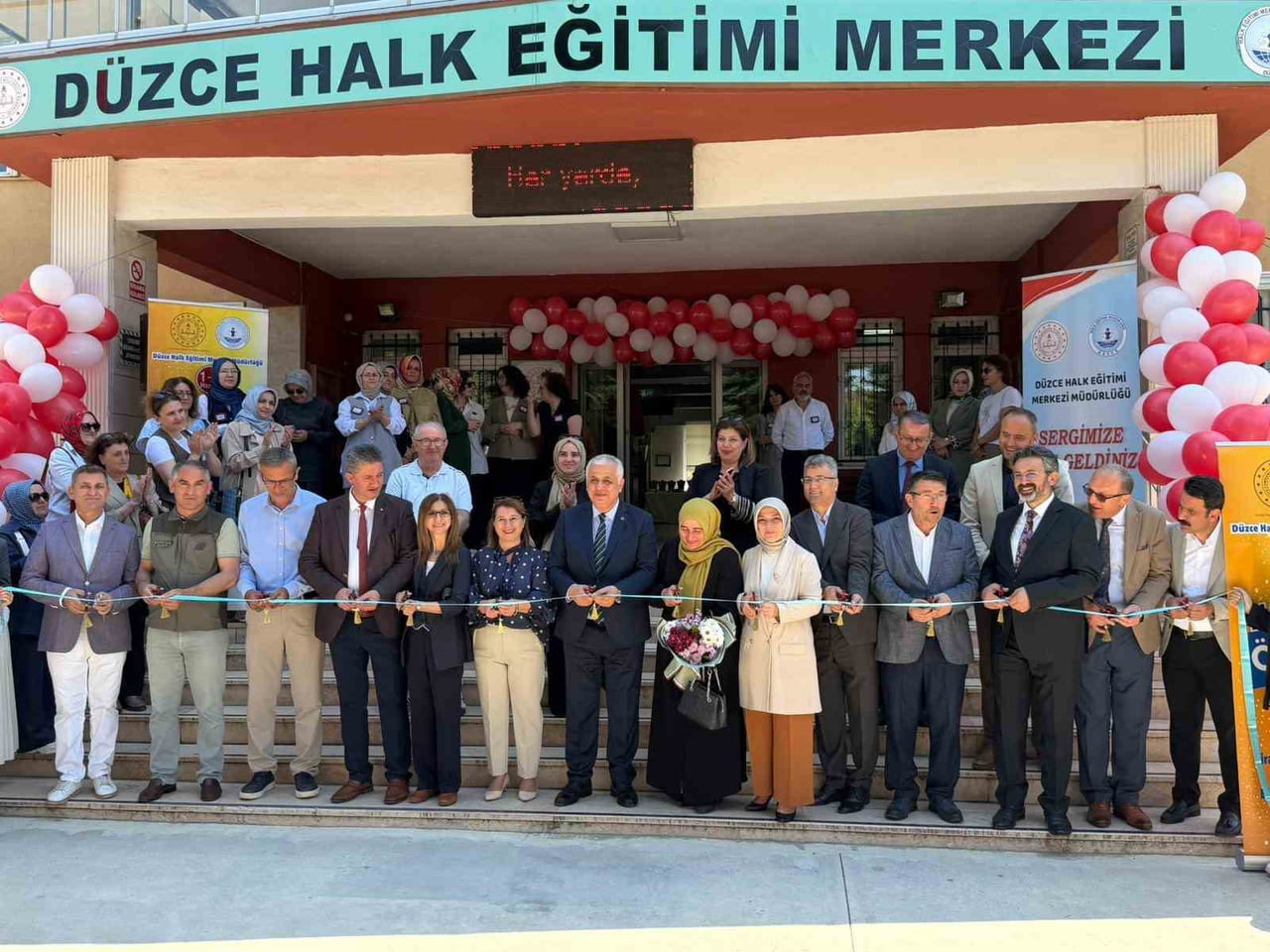 HAYAT BOYU ÖĞRENME HAFTASI KAPSAMINDA DÜZENLENEN DÜZCE HALK EĞİTİMİ MERKEZİ YIL SONU SERGİSİ...