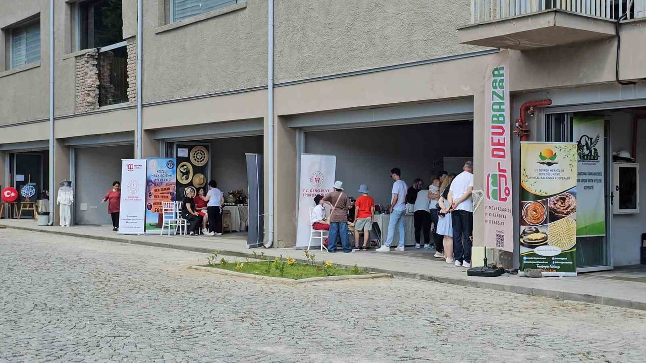 HAZIRLIK SÜRECİNİN ARDINDAN HAYATA GEÇİRİLEN FESTİVAL, YEREL ÜRETİCİLERİ, ZANAATKARLARI VE...