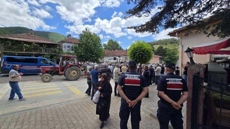 HIDIRELLEZ ŞENLİĞİNDE 600 VATANDAŞ BİLGİLENDİRİLDİ