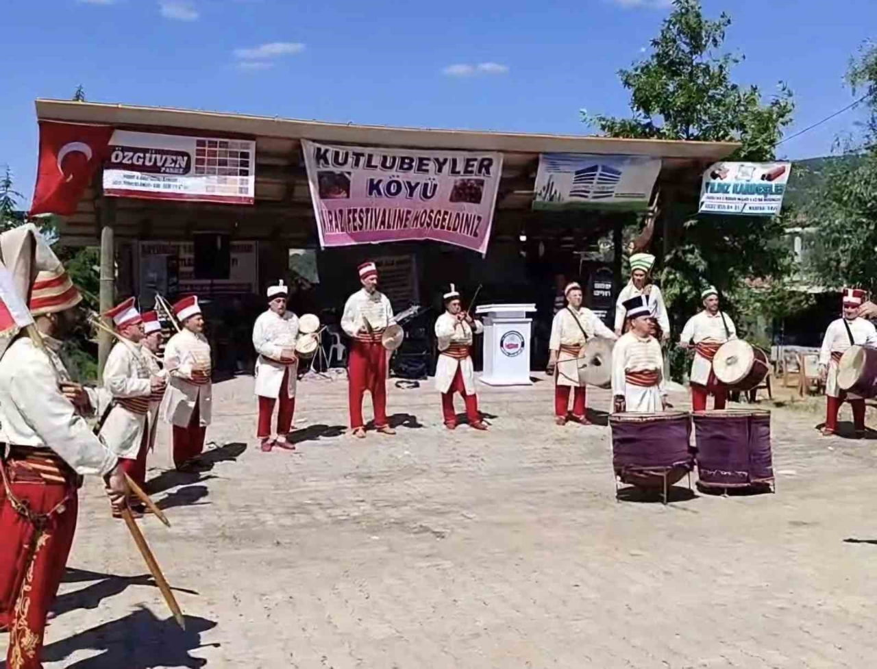 HİSARCIK KUTLUBEYLER KÖYÜNDE KİRAZ FESTİVALİ COŞKUSU