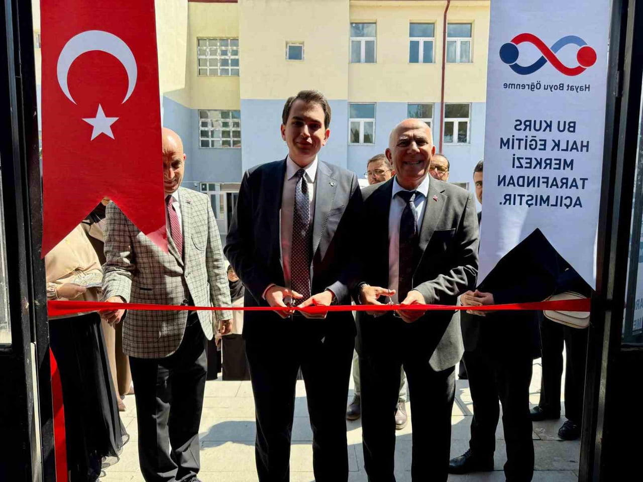 HİSARCIK’TA GİYİM SERGİSİ AÇILDI
