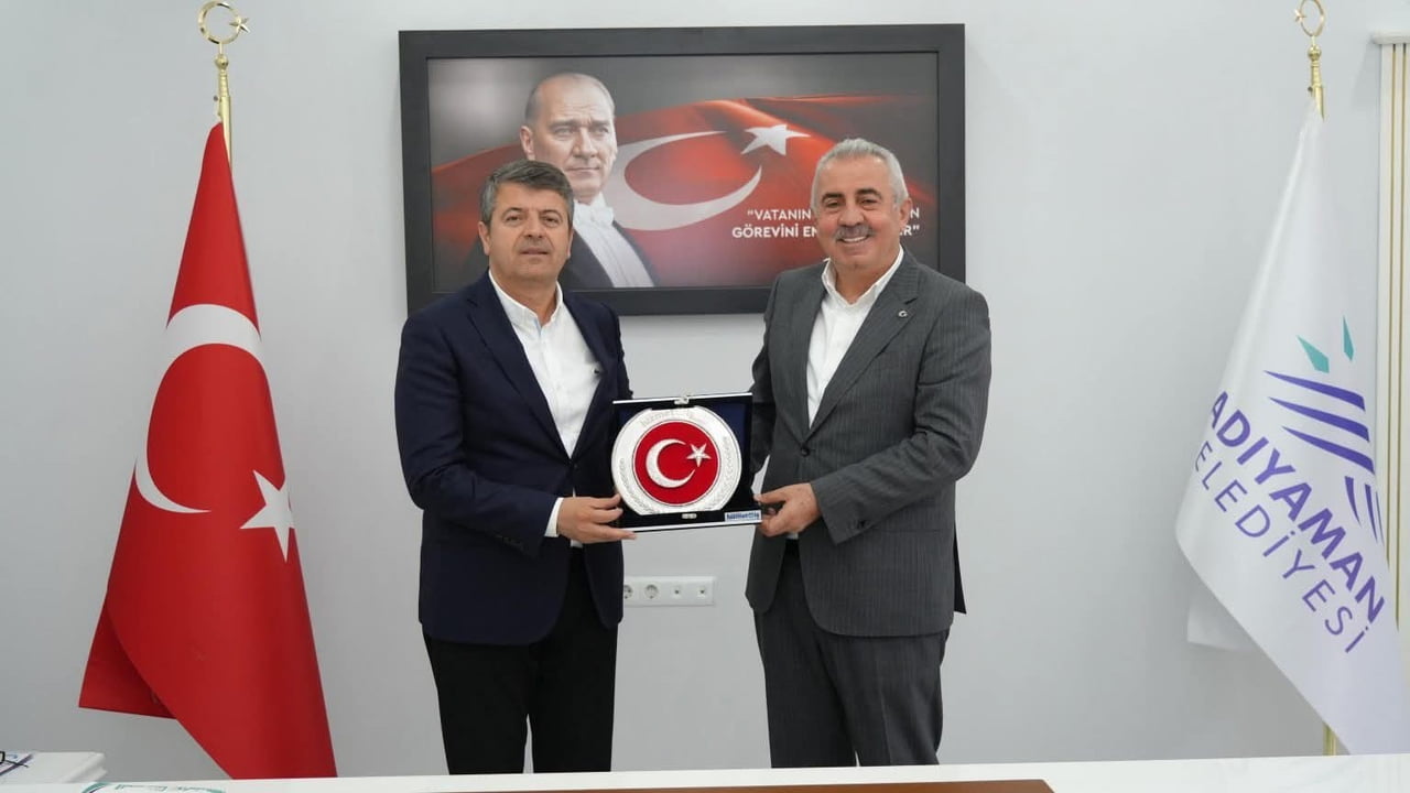 HİZMET-İŞ SENDİKASI GENEL BAŞKAN VEKİLİ HALİL ÖZDEMİR, ADIYAMAN BELEDİYESİ'NDE ÇALIŞAN İŞÇİLERE...