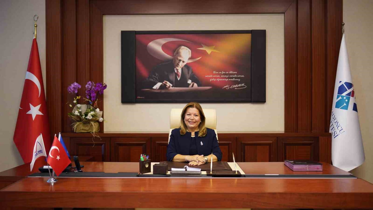 HKÜ REKTÖR VEKİLİ PROF. DR. GÜL RENGİN KÜÇÜKERDOĞAN