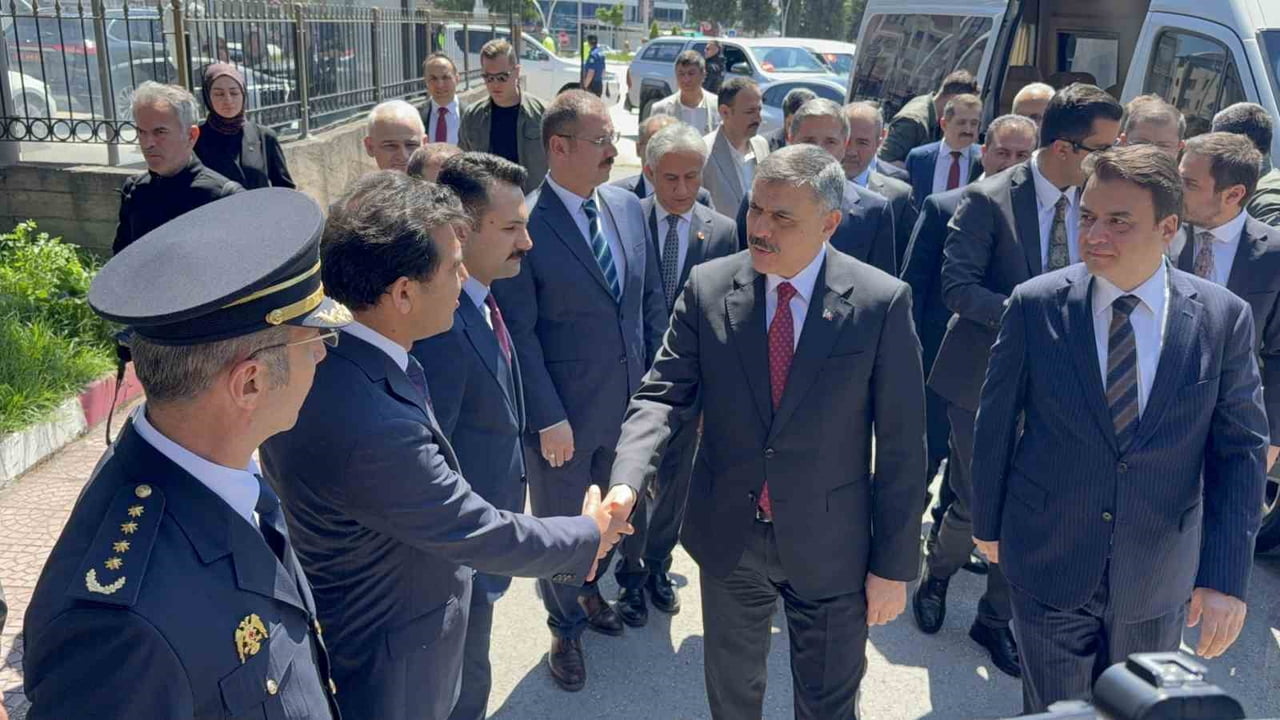 İÇİŞLERİ BAKANI MUSTAFA ÇİFTÇİ, AFETTEN ÖNCE RİSK AZALTMA ÇALIŞMALARINI SON DERECE KIYMETLİ...