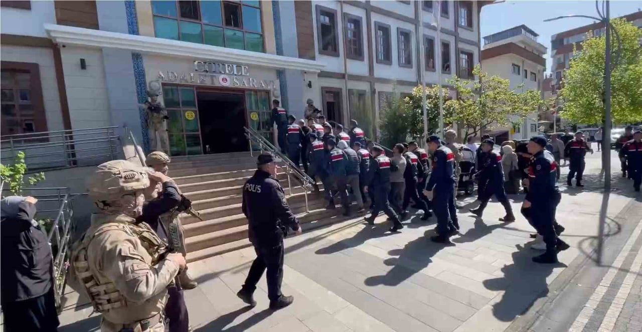 İÇİŞLERİ BAKANLIĞI İL JANDARMA EKİPLERİ TARAFINDAN 34 İL MERKEZLİ ‘NİTELİKLİ DOLANDIRICILIK VE...