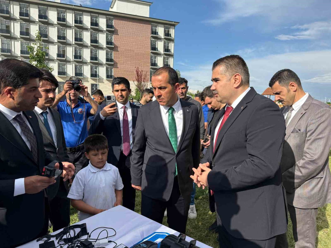 IĞDIR'DA CEZA İNFAZ PERSONELİ HAFTASI'NDA EL EMEĞİ ÜRÜNLER SERGİLENDİ