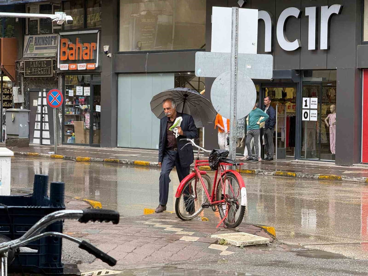 IĞDIR’DA SAĞANAK YAĞIŞ ETKİLİ OLDU