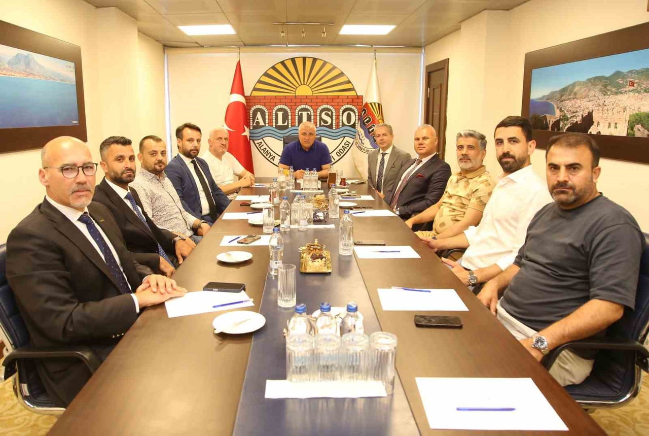 İKAMET İZNİ KISITLAMALARININ KALDIRILMASI YÖNÜNDEKİ ÇALIŞMALARIN OLUMLU SONUÇLANMASININ ARDINDAN...