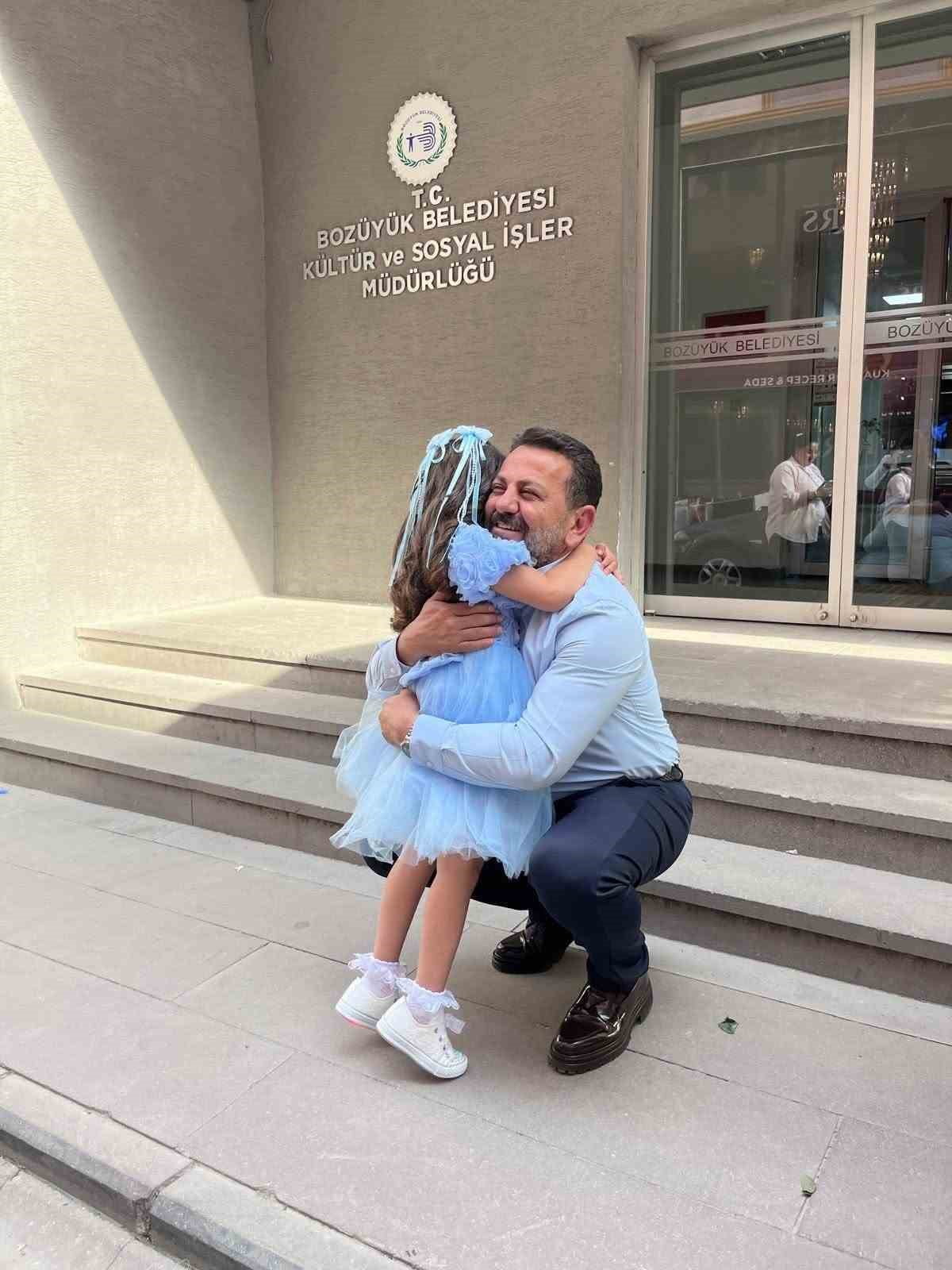 İL MÜDÜRÜ İLHAN, KORUYUCU AİLE ÇOCUĞUNUN HEYECANINA ORTAK OLDU