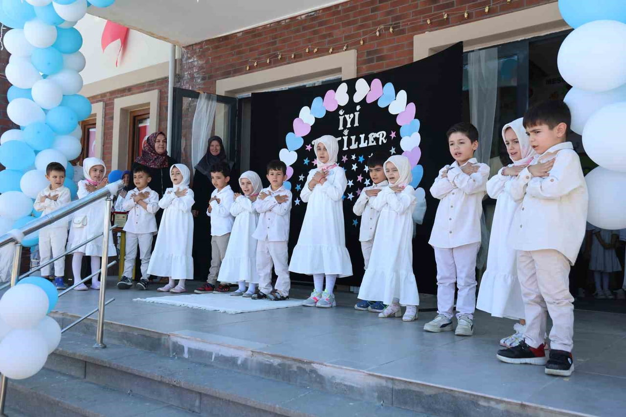 İLİM YAYMA VAKFI MÜTEVELLİ HEYETİ VE DÜNYA ETNOSPOR KONFEDERASYONU BAŞKANI BİLAL ERDOĞAN’IN...