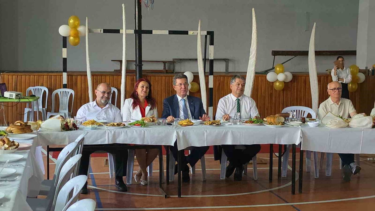 İLK MEZUNLAR YARIM ASIR SONRA BULUŞTU
