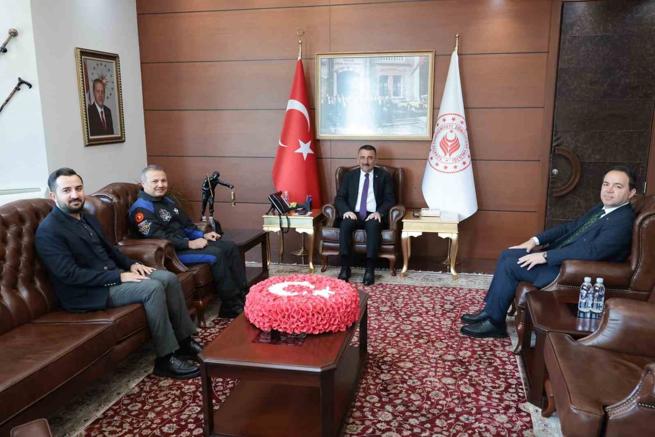 İLK TÜRK ASTRONOT ALPER GEZERAVCI’DAN VALİ BEKTAŞOĞLU’NA ZİYARET