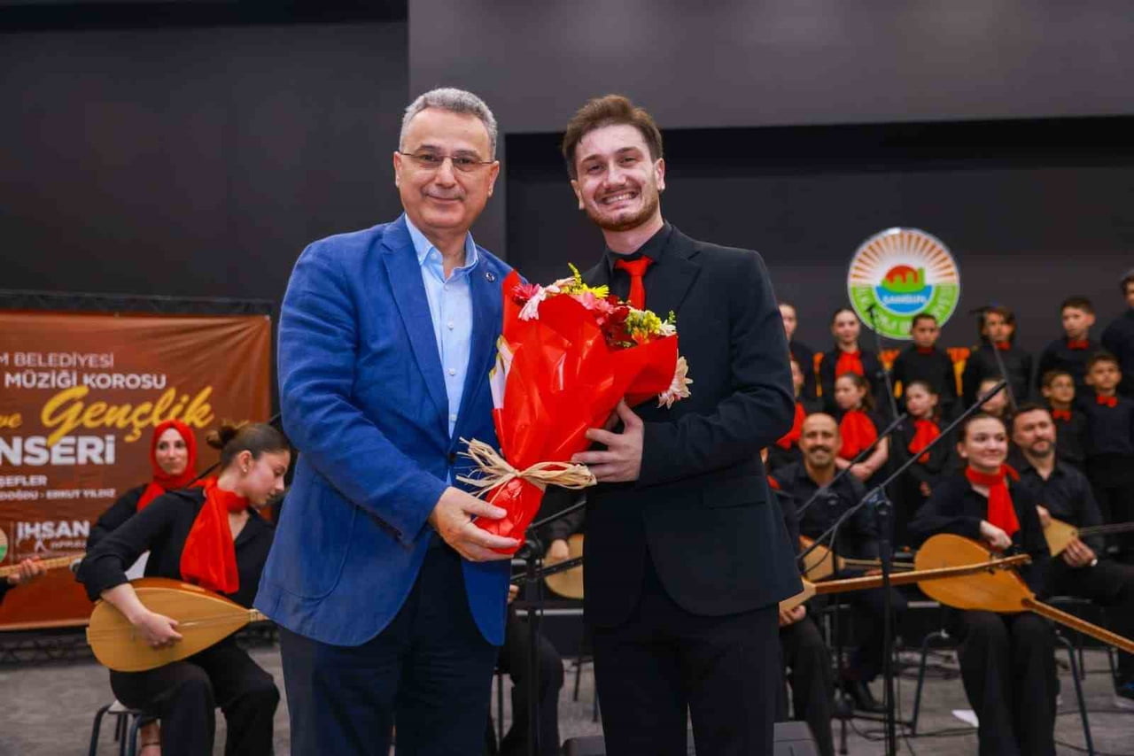 İLKADIM BELEDİYESİ ÇOCUK VE GENÇLİK KOROSU, GELENEKTEN GELECEĞE’ İSİMLİ TÜRK HALK MÜZİĞİ KONSERİ...