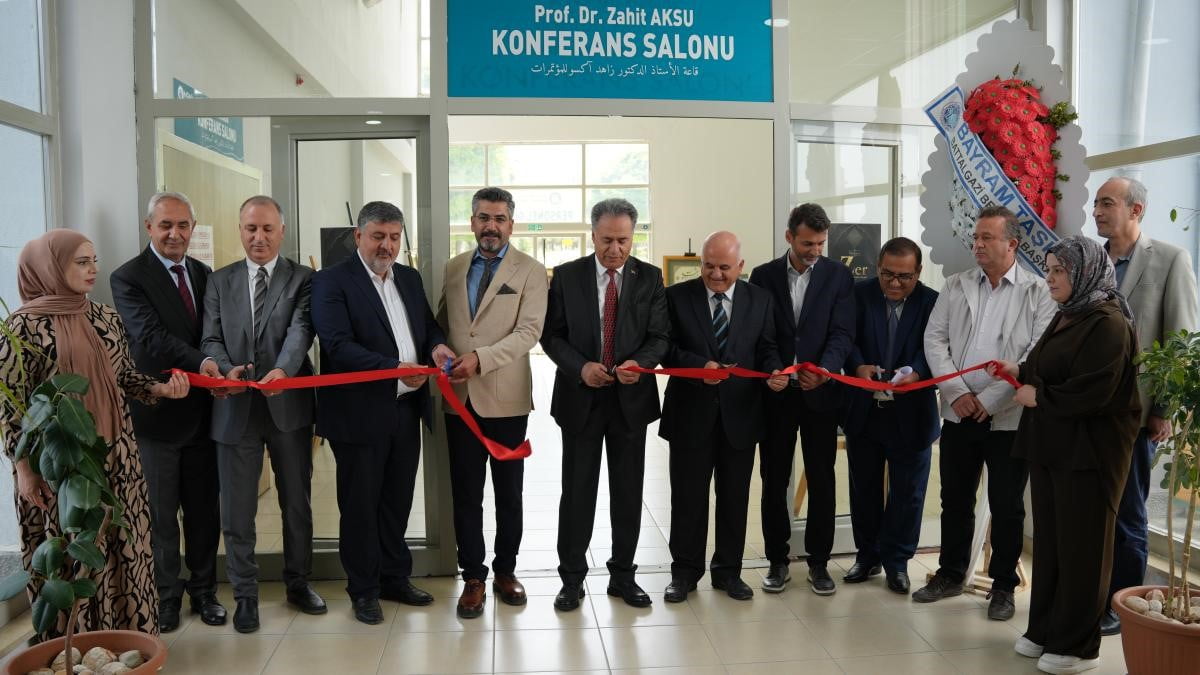 İNÖNÜ ÜNİVERSİTESİ İLAHİYAT FAKÜLTESİ EV SAHİPLİĞİNDE DÜZENLENEN "NAKŞ-I ZER İSLAM SANATLARI...