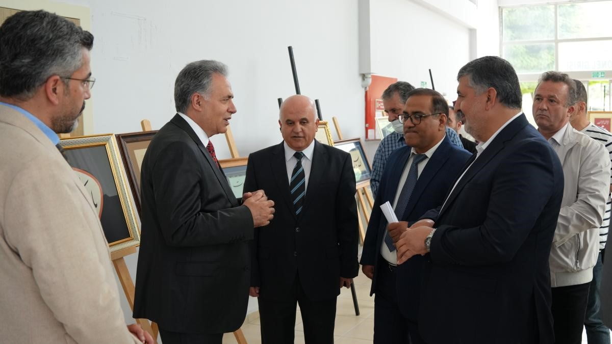 İNÖNÜ ÜNİVERSİTESİ İLAHİYAT FAKÜLTESİ EV SAHİPLİĞİNDE DÜZENLENEN "NAKŞ-I ZER İSLAM SANATLARI...