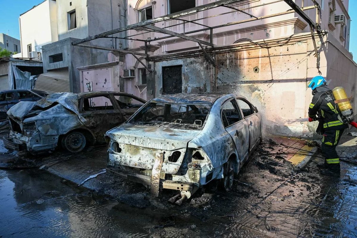 İRAN'IN BAHREYN'E YÖNELİK SALDIRISINDA 11 YAŞINDAKİ BİR KIZ ÇOCUĞU HAFİF YARALANIRKEN, EVLERDE VE...