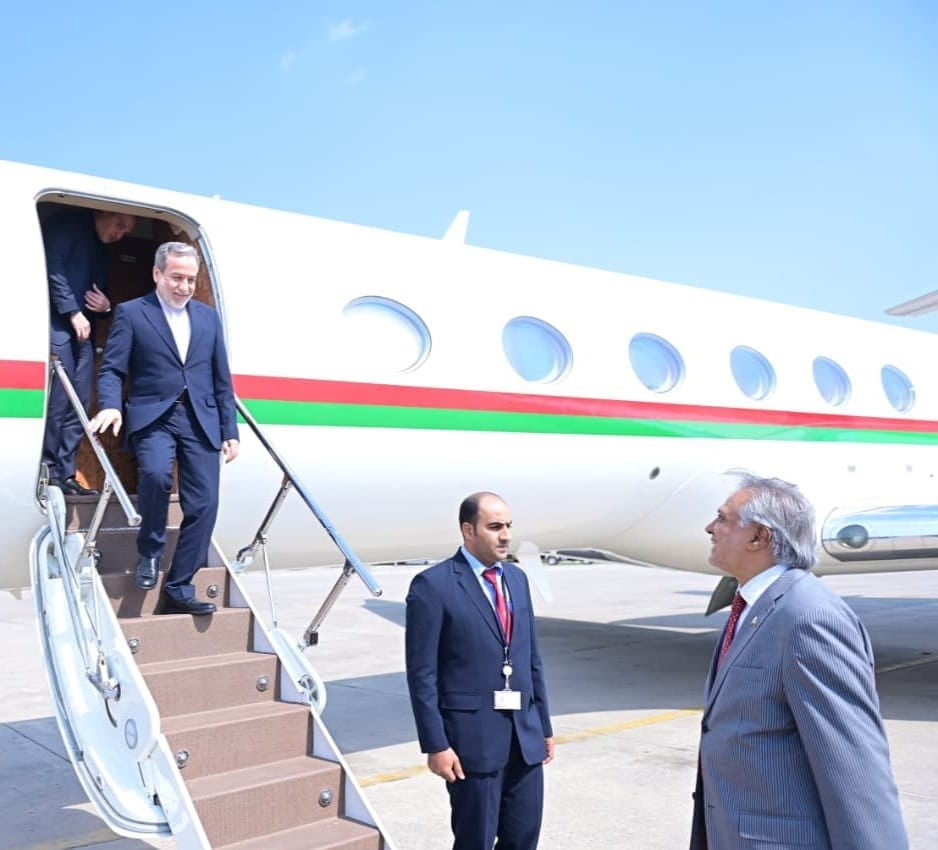 İRAN DIŞİŞLERİ BAKANI ABBAS ARAKÇİ DE TEMASLARDA BULUNDUĞU UMMAN’DAN KALKAN UÇAKLA PAKİSTAN'A...