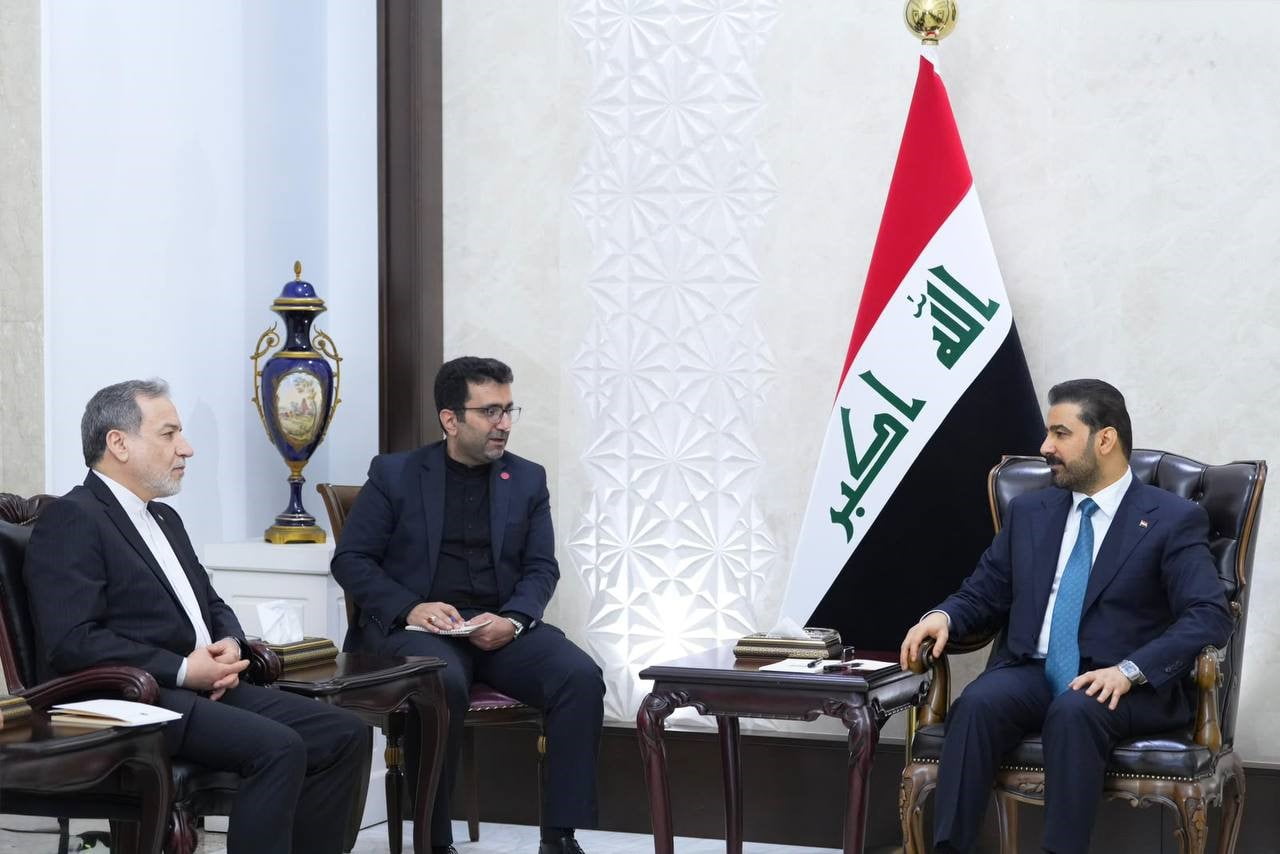 İRAN DIŞİŞLERİ BAKANI ABBAS ARAKÇİ, TEMASLARDA BULUNMAK ÜZERE GELDİĞİ BAĞDAT’TA IRAK BAŞBAKANI ALİ...