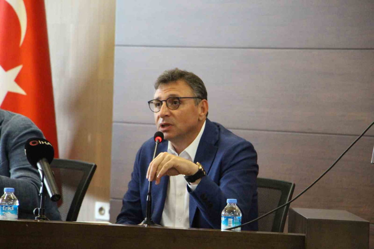 İSKENDERUN BELEDİYE BAŞKANI MEHMET DÖNMEZ