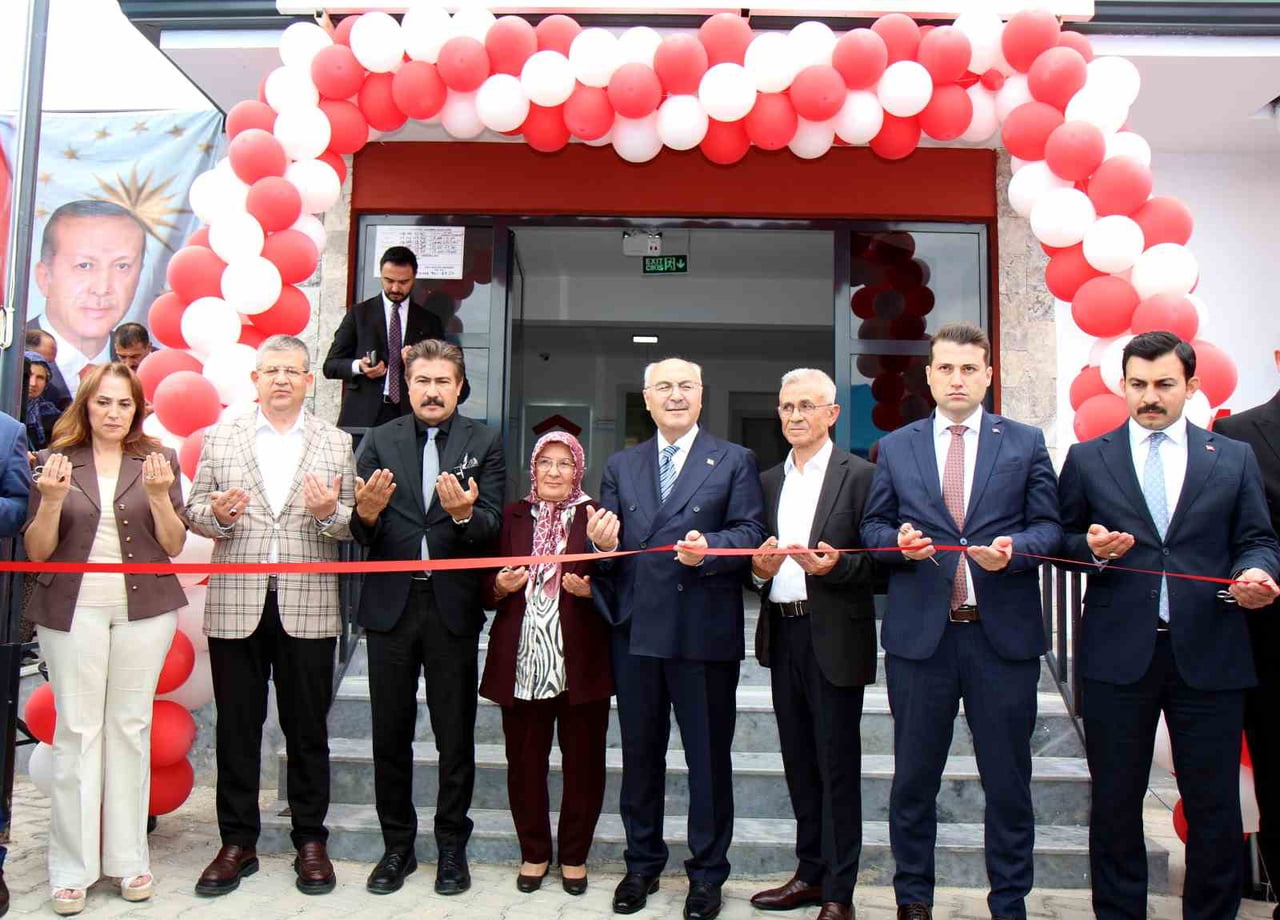 ISMAHAN-CEVAT BAYAZİT AİLE SAĞLIĞI MERKEZİ DÜZENLENEN TÖRENLE HİZMETE AÇILDI.