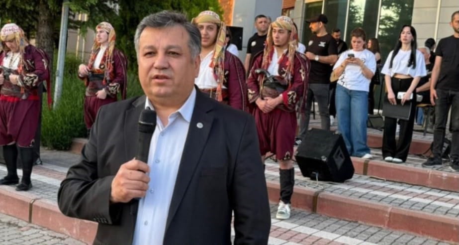 İSMET ÇELİK