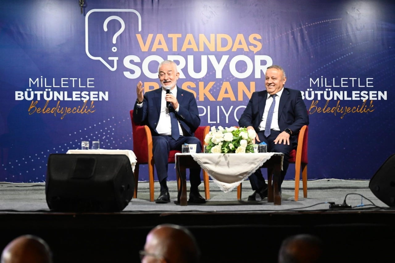 ISPARTA BELEDİYE BAŞKANI ŞÜKRÜ BAŞDEĞİRMEN, ‘VATANDAŞ SORUYOR, BAŞKAN CEVAPLIYOR' PROGRAMI...
