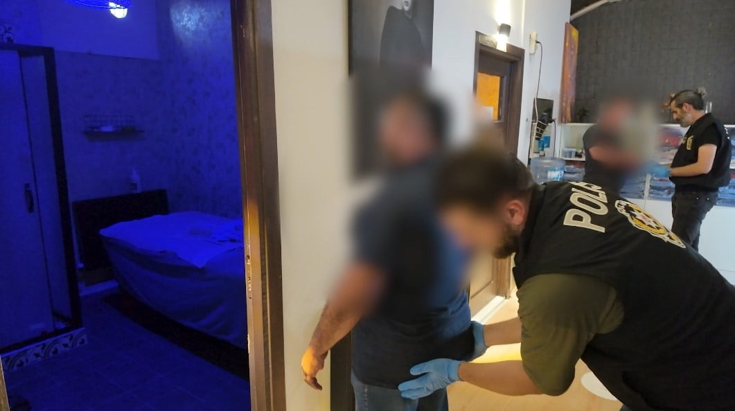 ISPARTA İL EMNİYET MÜDÜRLÜĞÜ ASAYİŞ ŞUBE MÜDÜRLÜĞÜ EKİPLERİNCE MASAJ SALONLARINA YÖNELİK...