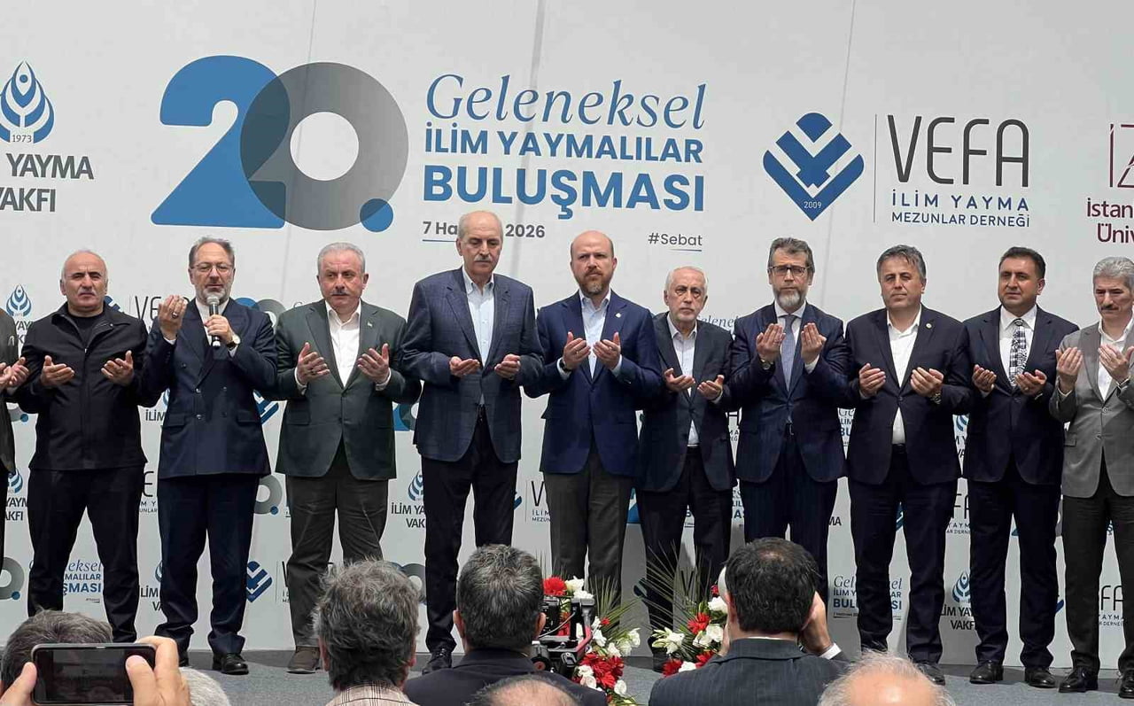 İSTANBUL'DA GERÇEKLEŞTİRİLEN 20. GELENEKSEL İLİM YAYMA MEZUNLARI BULUŞMASI'NDA "VEFA YURDU"NUN...
