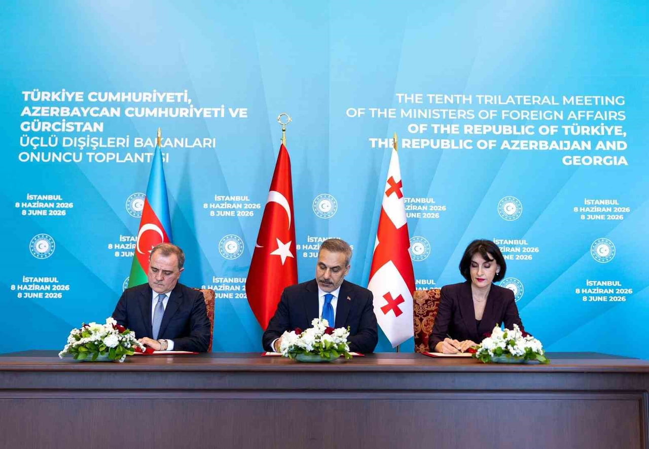 İSTANBUL'DA GERÇEKLEŞTİRİLEN TÜRKİYE-AZERBAYCAN-GÜRCİSTAN ÜÇLÜ DIŞİŞLERİ BAKANLARI 10'UNCU...