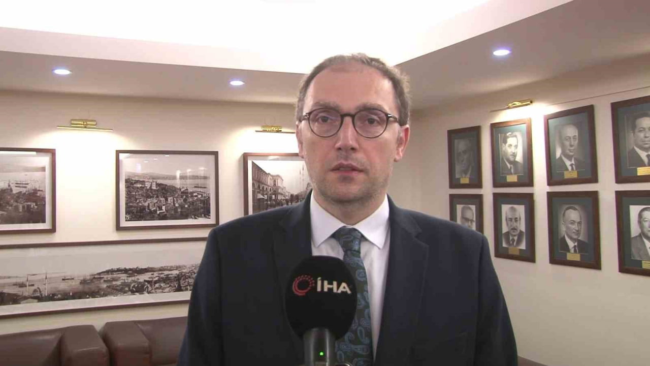 İSTANBUL’UN DİJİTAL VE SÜRDÜRÜLEBİLİR GELECEĞİNE YÖN VERECEK OLAN "İSTANBUL’DA DİJİTAL DÖNÜŞÜM...