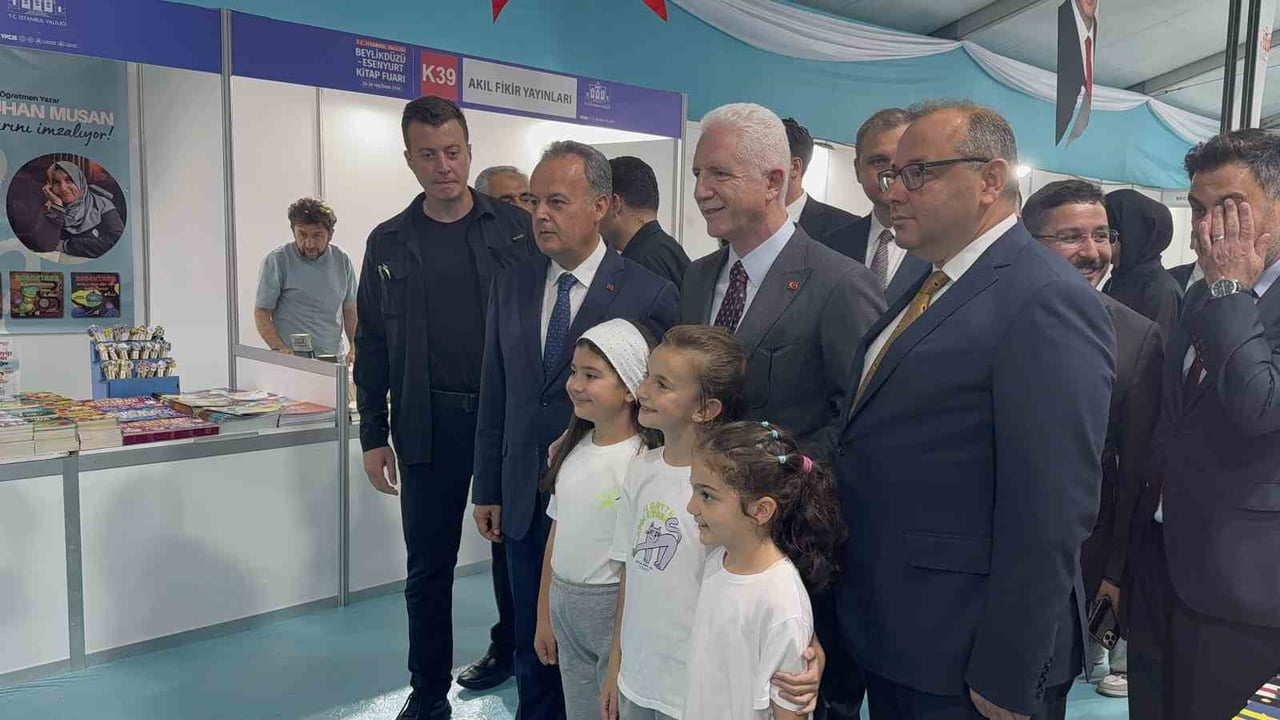 İSTANBUL VALİLİĞİ TARAFINDAN YÜRÜTÜLEN "BEN OKUYORUM, İSTANBUL OKUYOR" PROJESİ ÇERÇEVESİNCE...