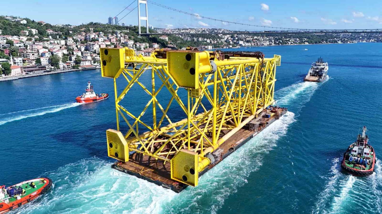 İTALYA'DAN ROMANYA'YA GİDEN VE LİBERYA BAYRAKLI AÇIK DENİZ RÖMORKÖRÜ "PACIFIC DUCHESS" TARAFINDAN...