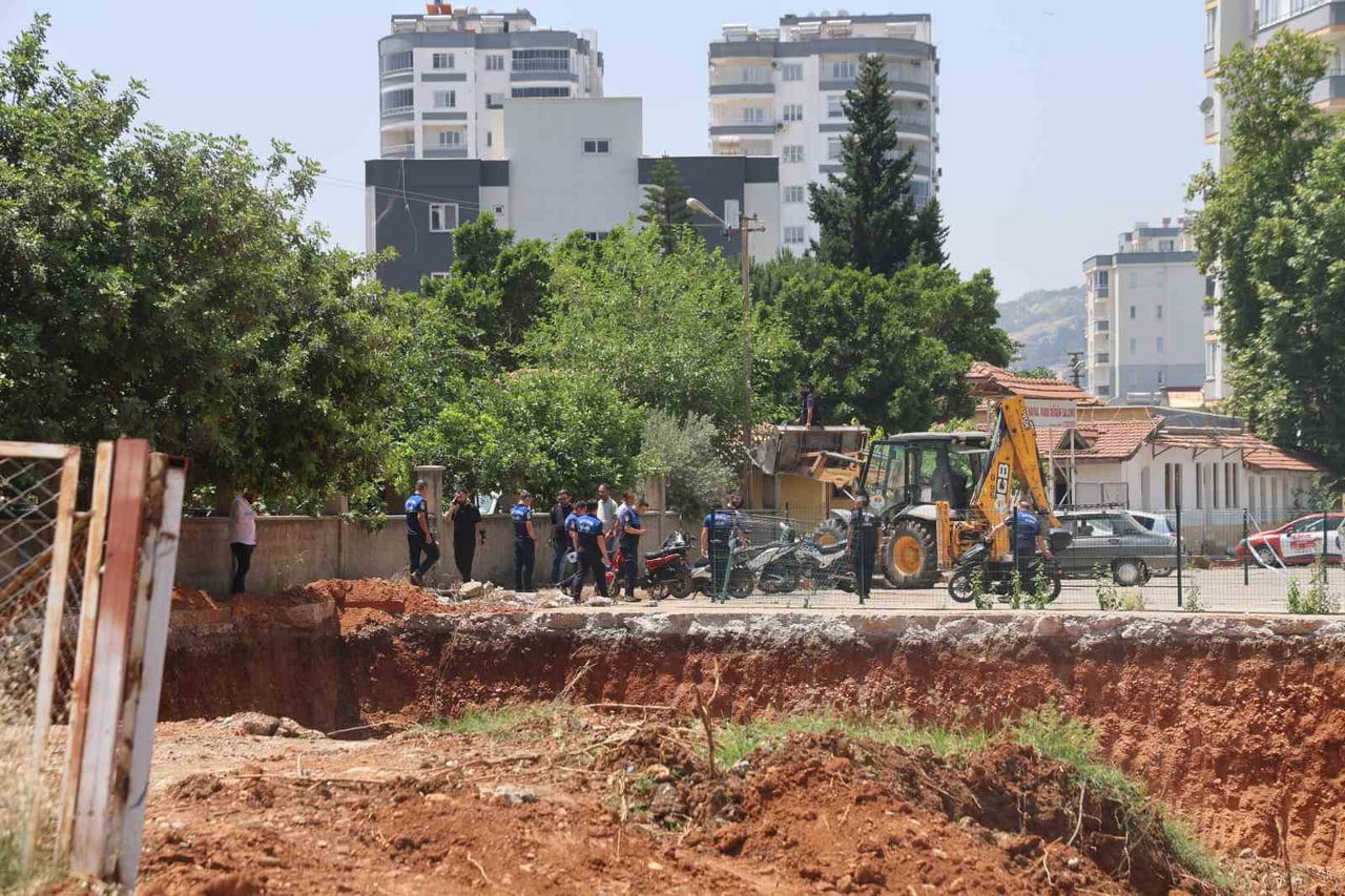 İTFAİYE BİNASI İNŞAATINA TEPKİLER SÜRÜYOR