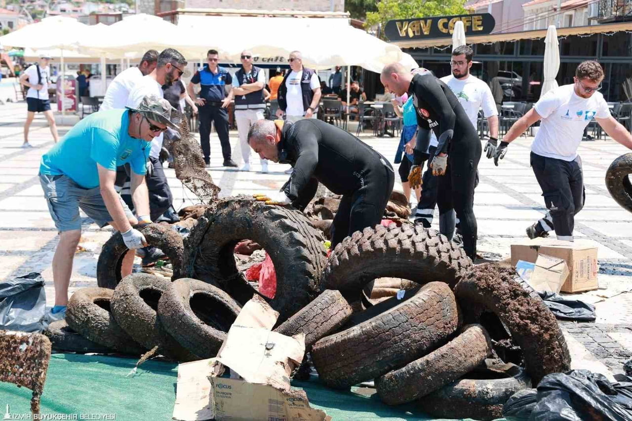 İZMİR BÜYÜKŞEHİR BELEDİYESİ’NİN DÜNYA ÇEVRE KORUMA HAFTASI ETKİNLİKLERİ KAPSAMINDA YENİ FOÇA’DA...
