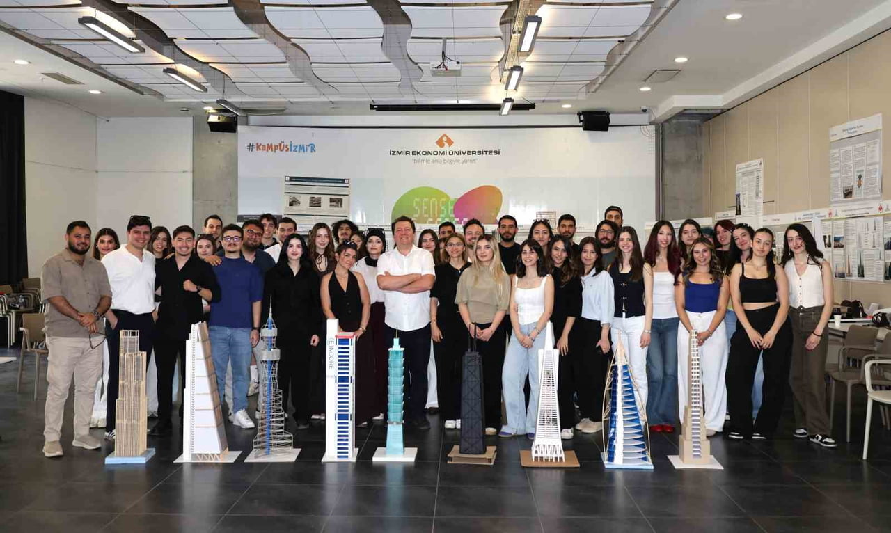 İZMİR EKONOMİ ÜNİVERSİTESİ (İEÜ) İNŞAAT MÜHENDİSLİĞİ VE MİMARLIK BÖLÜMÜ ÖĞRENCİLERİ, DÜNYACA ÜNLÜ...