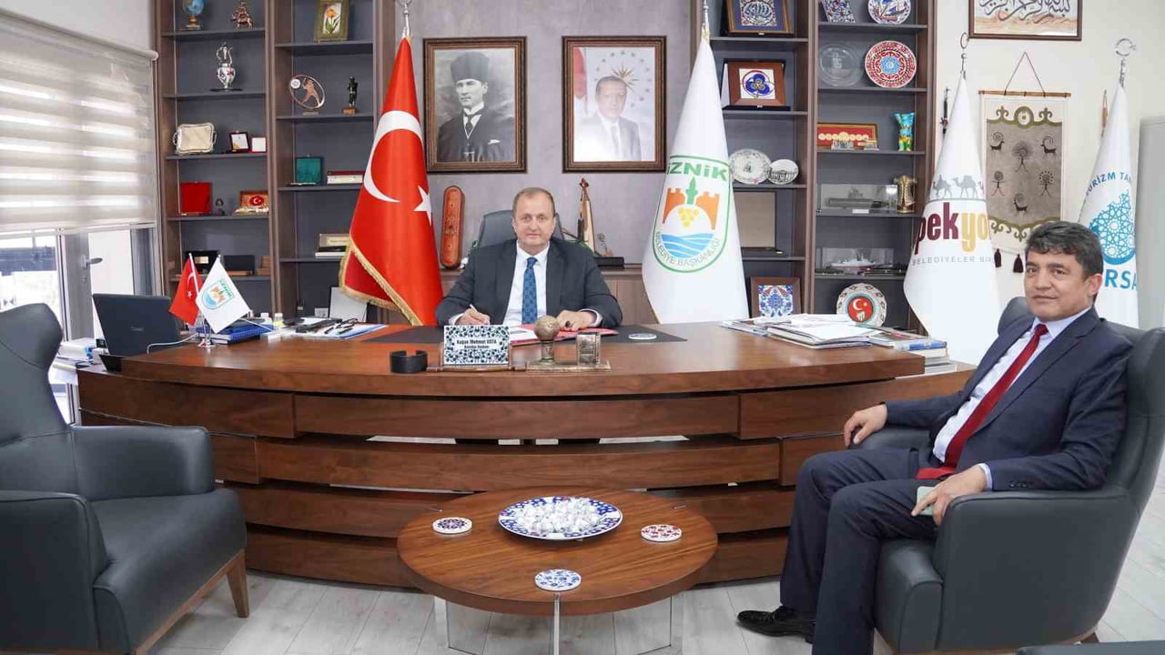 İZNİK BELEDİYE BAŞKANI KAĞAN MEHMET USTA VE BURSA DOĞA KORUMA VE MİLLİ PARKLAR MÜDÜRÜ NACETTİN...