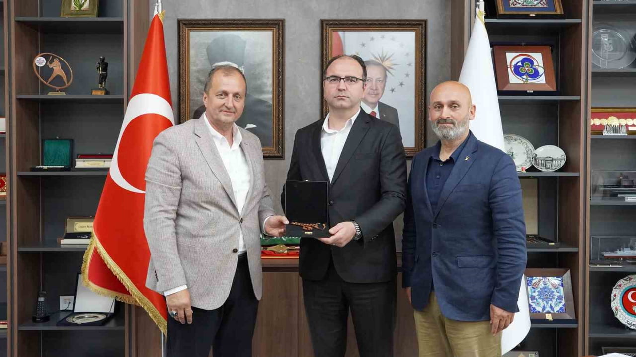 İZNİK’E BAĞLI HOCAKÖY, ÇAMDİBİ VE ÇİÇEKLİ MAHALLELERİNE DOĞALGAZ MÜJDESİ GELDİ.