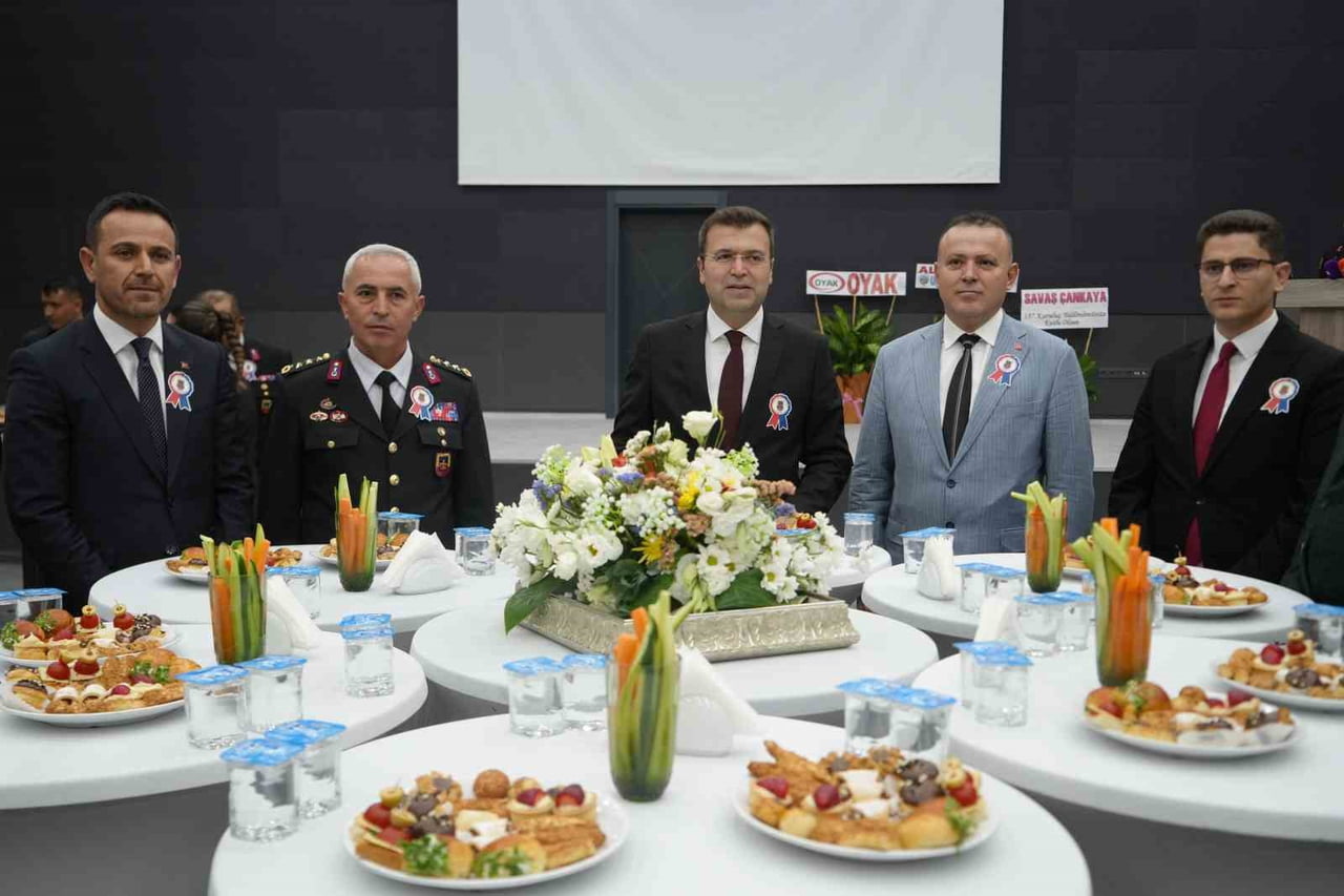 JANDARMA TEŞKİLATI 187. KURULUŞ YILDÖNÜMÜNÜ NİĞDE’DE TÖRENLE KUTLADI