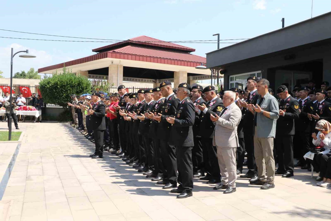 JANDARMA TEŞKİLATININ KURULUŞUNUN 187. YIL DÖNÜMÜ DOLAYISIYLA ANTALYA’DA DÜZENLENEN PROGRAMDA...