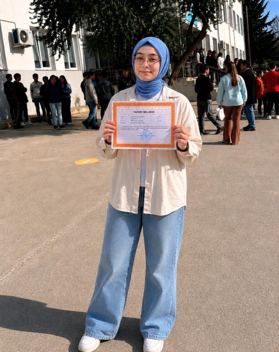 KAHRAMANMARAŞ'TA AYSER ÇALIK ORTAOKULU'NDA YAŞANAN SİLAHLI SALDIRIDA HAYATINI KAYBEDEN 9...
