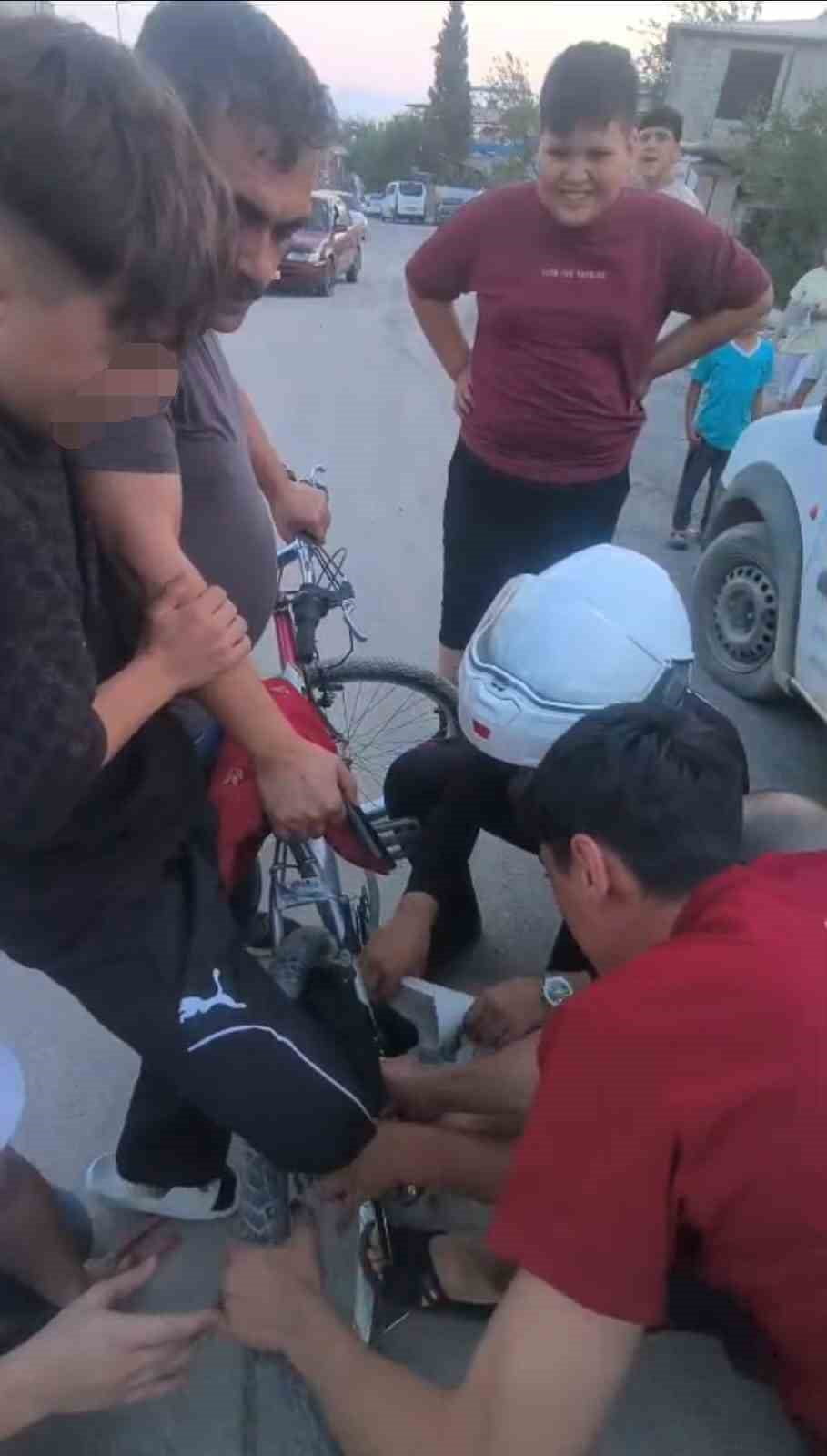 KAHRAMANMARAŞ'TA BİSİKLETİN ARKA TEKERİ İLE JANT ARASINA AYAĞI SIKIŞAN 15 YAŞINDAKİ M.K., YUNUS...