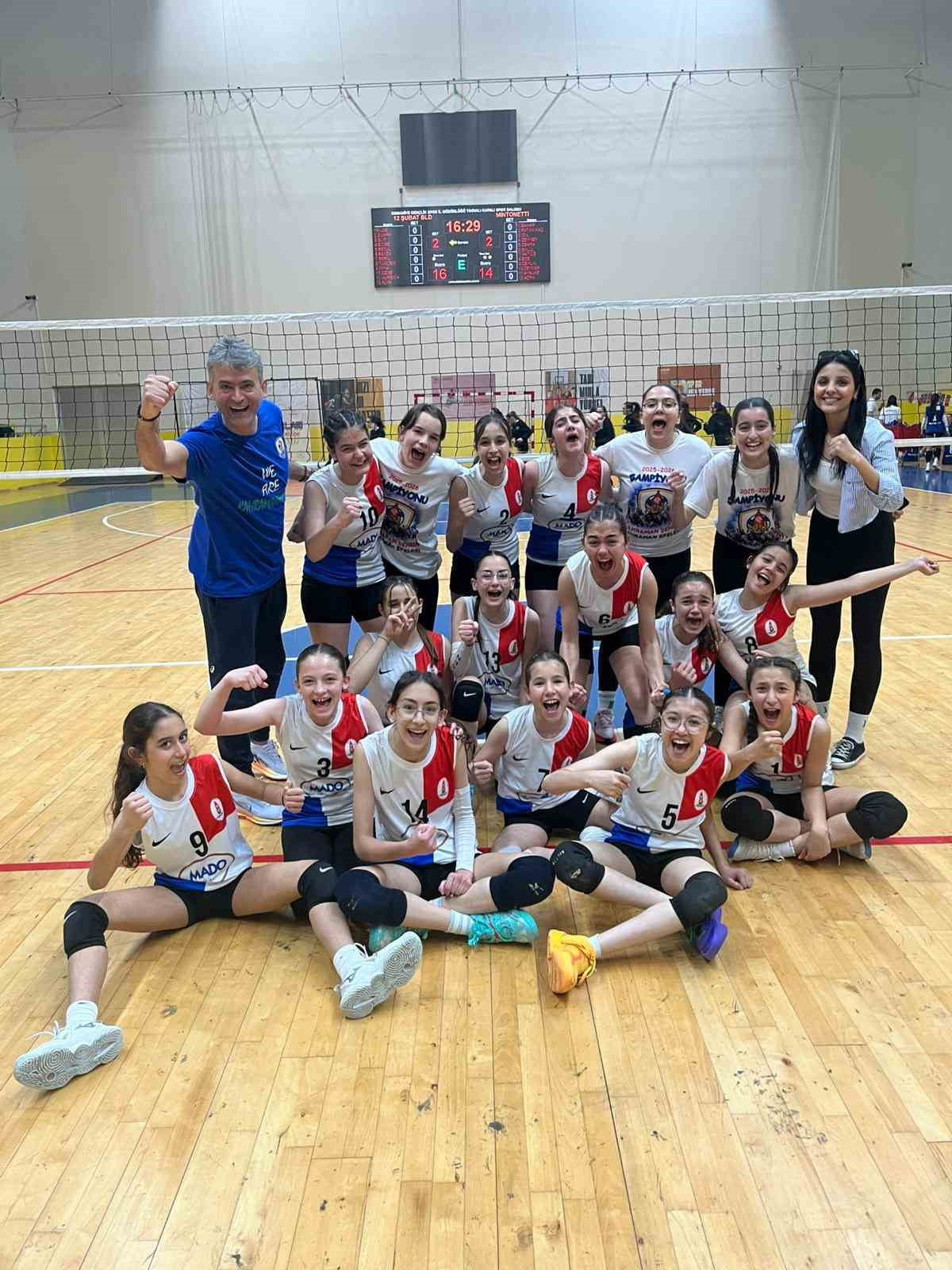 KAHRAMANMARAŞ'TA VOLEYBOLDA ELDE ETTİĞİ BAŞARILARLA DİKKAT ÇEKEN ONİKİŞUBAT BELEDİYESPOR, EFELER...