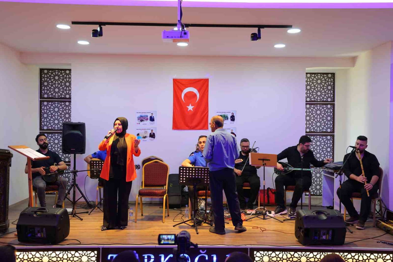 KAHRAMANMARAŞ’IN TÜRKOĞLU İLÇESİNDE BULUNAN TÜRKOĞLU AÇIK CEZA İNFAZ KURUMU KONFERANS SALONUNDA, 6...
