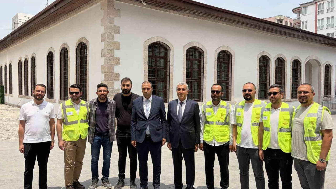 KAHRAMANMARAŞ MERKEZLİ DEPREMLERDE HASAR GÖREN OSMANİYE'NİN SİMGE YAPILARINDAN 115 YILLIK 7 OCAK...