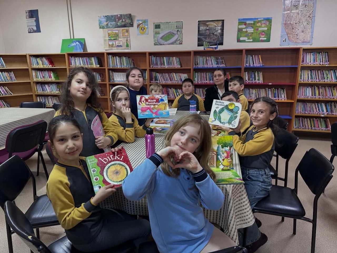 KAMAN İLÇE HALK KÜTÜPHANESİ YAZ DÖNEMİNE HAZIRLIKLARINI TAMAMLADI.