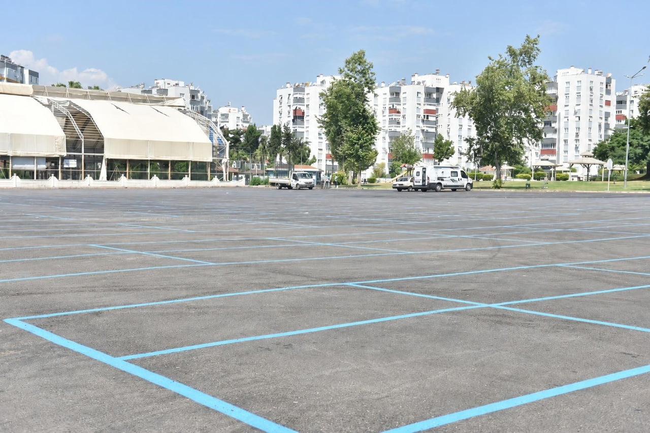 KAPALI CUMARTESİ PAZARI'NDA GERÇEKLEŞTİRİLECEK YENİLEME ÇALIŞMALARI DOLAYISIYLA ESNAF VE...