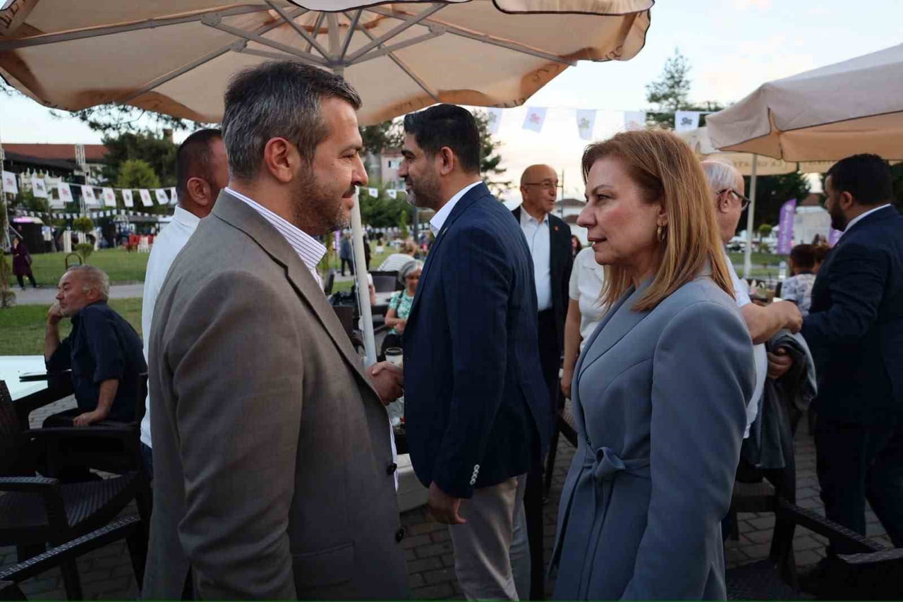 KARABÜK BELEDİYE BAŞKANI ÖZKAN ÇETİNKAYA, SAFRANBOLU BELEDİYE BAŞKANI ELİF KÖSE'YE BAŞARI...